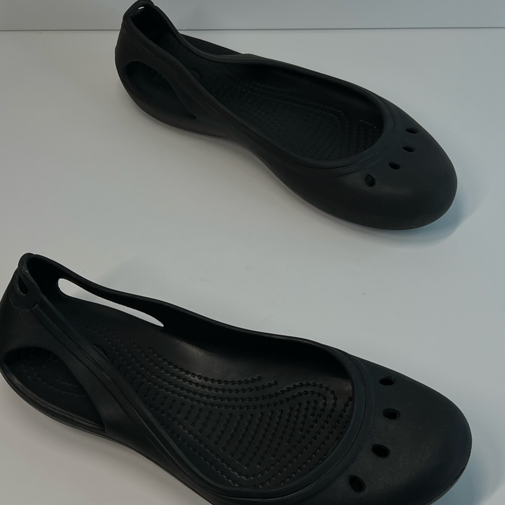 CROCS Women’s Size 11 Black Slip On - Picture 6 of 9